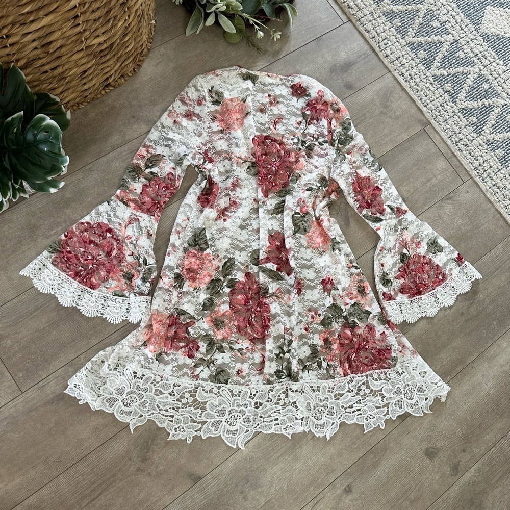 Jolie & Joy Floral Rose Lace Fairy Whimsical Bell Sleeve Cardigan Women’s Small